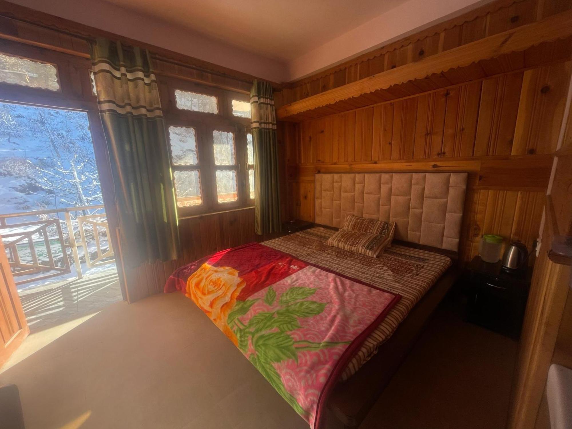 Hotel Sss The Chanshal Retreat Khashdhār Dış mekan fotoğraf